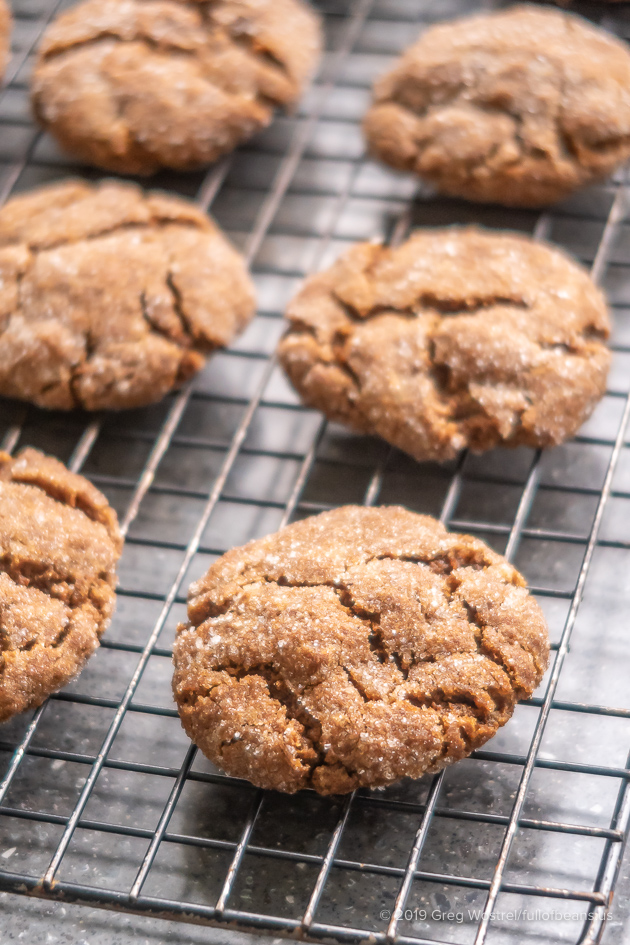 you-can-t-stay-out-of-these-vegan-molasses-cookies